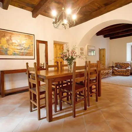 La Vecchia *